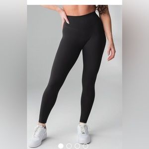 Balance Athletica (Vitality) tenacity pant